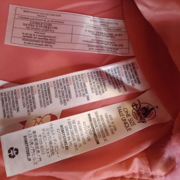 Disney Store Minnie Mouse Fuzzy Pink Backpack - Picture 11 of 11